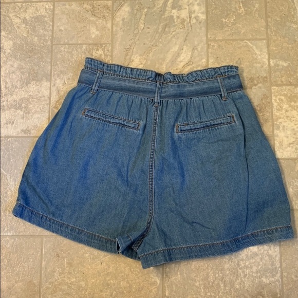 Forever 21 High Waist Blue Denim Shorts - Picture 3 of 3